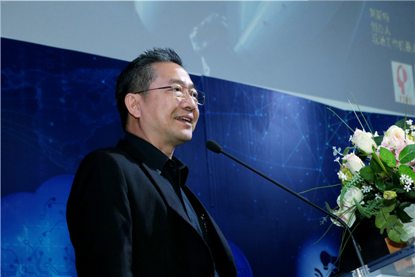（圖）泰國東部經(jīng)濟走廊辦公室特別顧問、機器人專家Djitt博士發(fā)表精彩演講.jpg